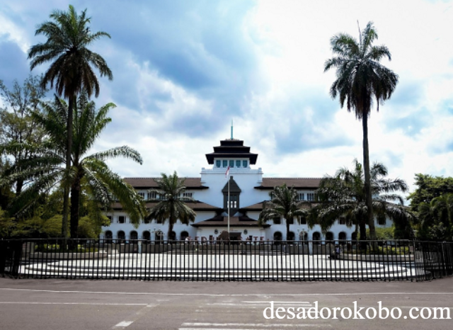 Wisata Budaya Bandung